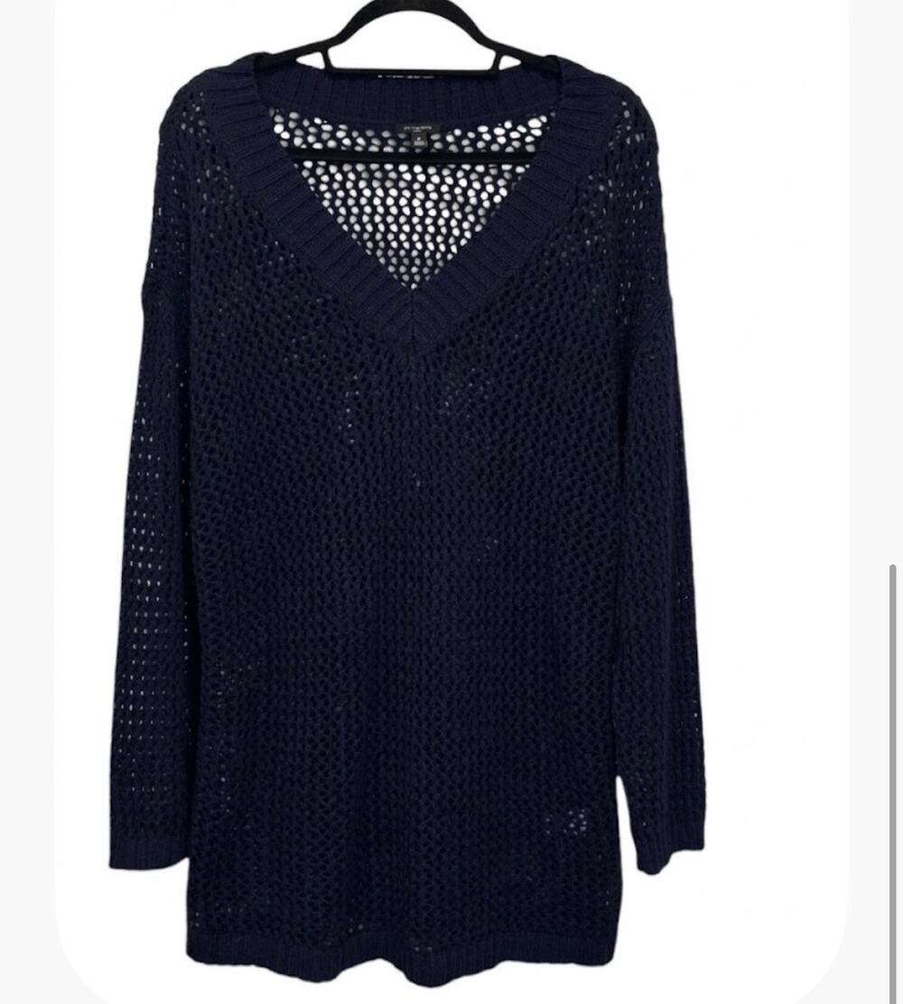 Coastal Grandma Talbots Navy Blue Open Knit Mesh V-Neck fisherman sweater